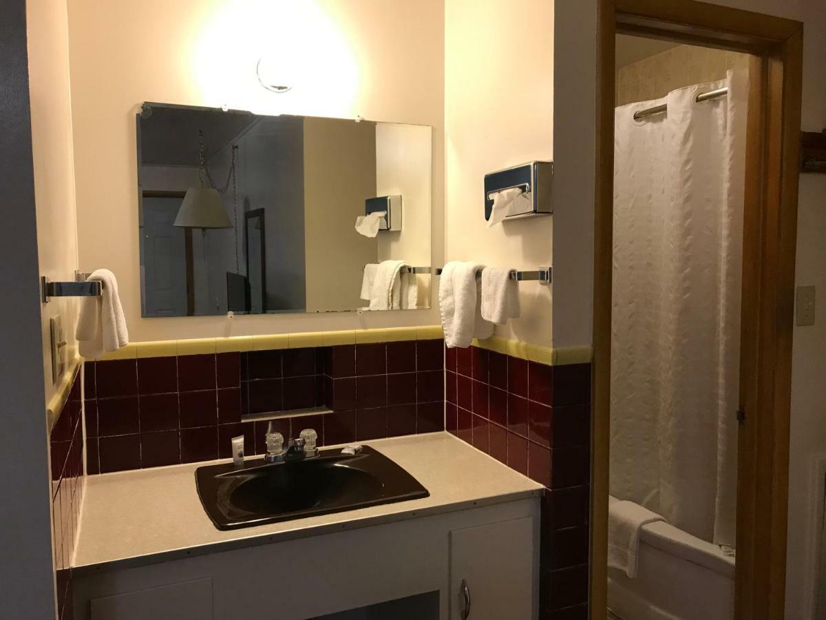 Motel Grand シャドロン エクステリア 写真