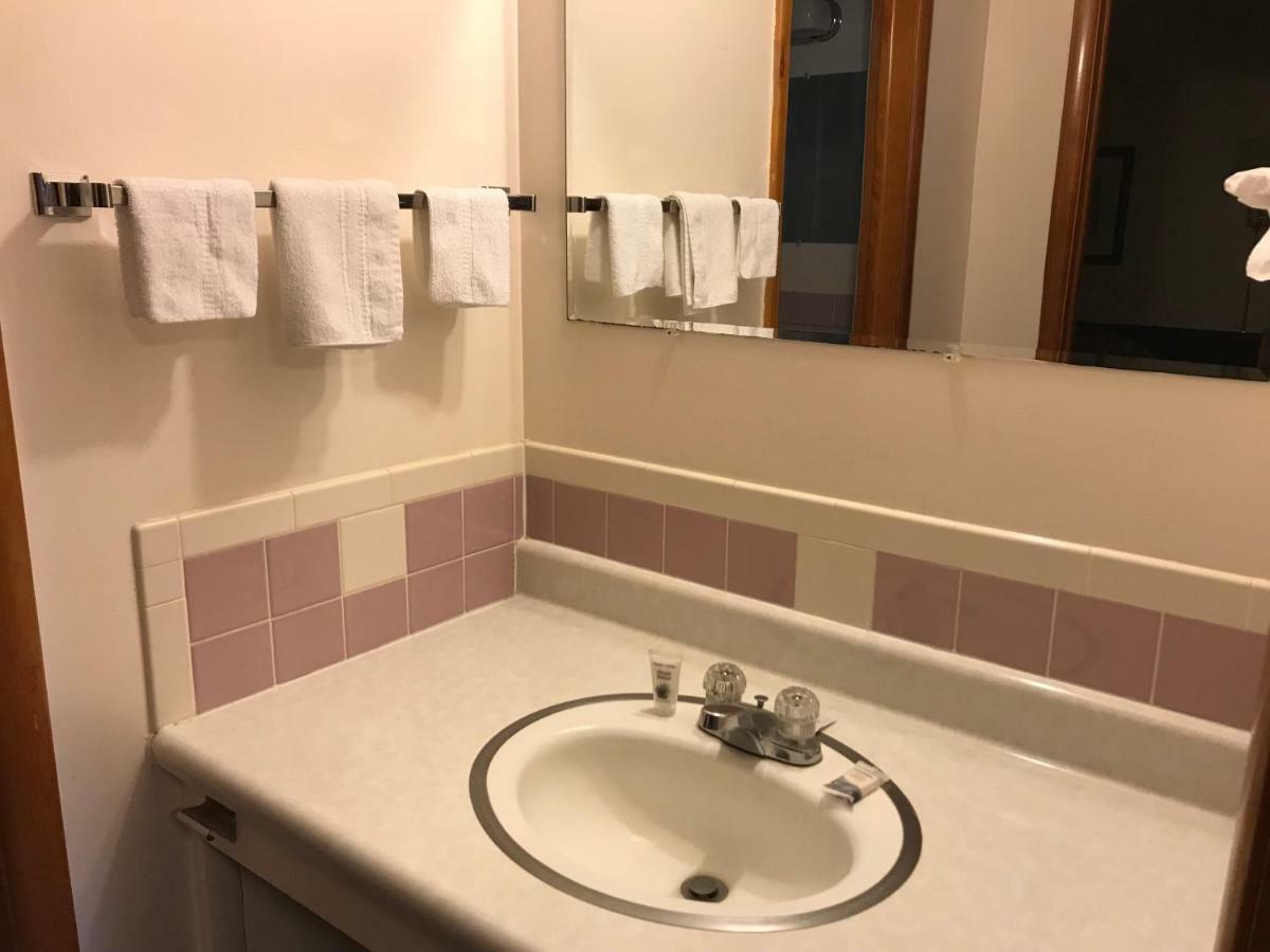 Motel Grand シャドロン エクステリア 写真