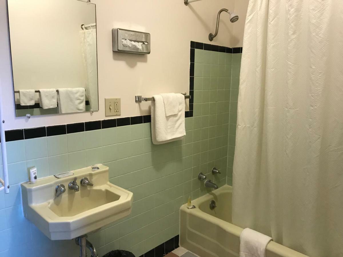 Motel Grand シャドロン エクステリア 写真
